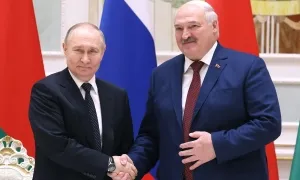 Ông Putin trao huân chương cao quý nhất của Nga cho Tổng thống Belarus