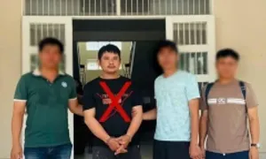 Kẻ trộm két sắt nhà giám đốc bị bắt sau 5 năm lẩn trốn Kẻ trộm két sắt nhà giám đốc bị bắt sau 5 năm lẩn trốn