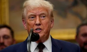 Ông Trump: Sẽ áp thuế 100% với sản phẩm bán dẫn nhập vào Mỹ Ông Trump: Sẽ áp thuế 100% với sản phẩm bán dẫn nhập vào Mỹ